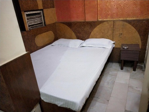 Mahesh guest house image 2