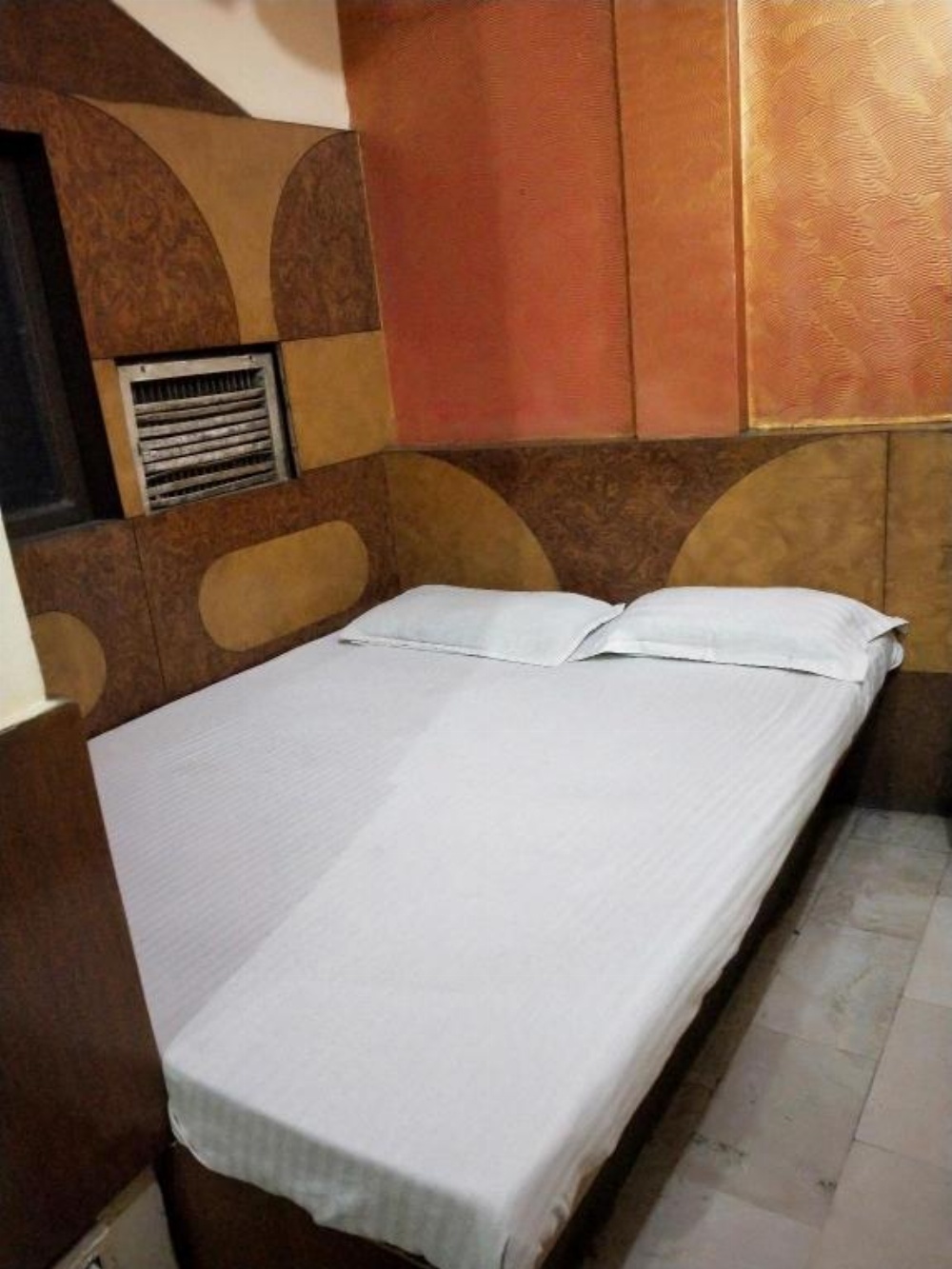 Mahesh guest house Main image
