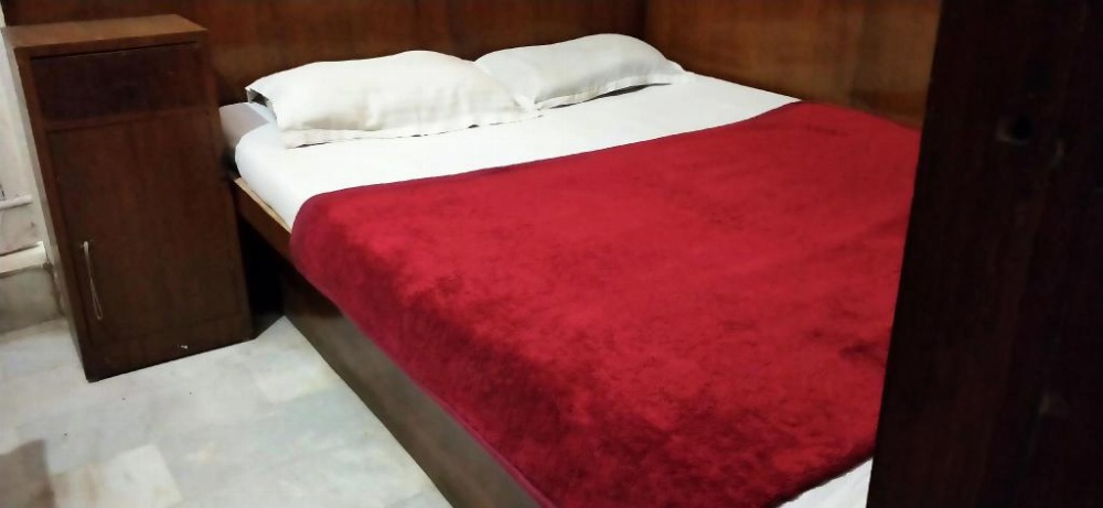 Mahesh guest house