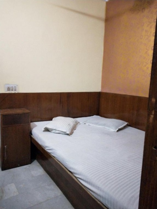 Mahesh guest house image 7